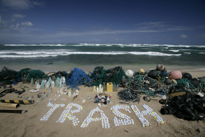 Addicted_to_Plastic_3