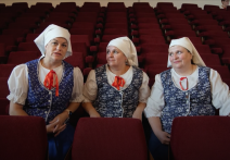 Scene from the film Ask at home 93